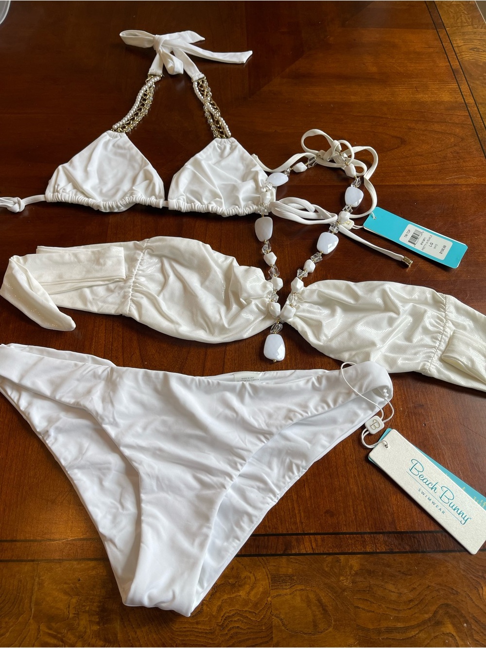 Lot of two large white tops with pearl theme and one xl bottoms full coverage - Picture 2 of 15